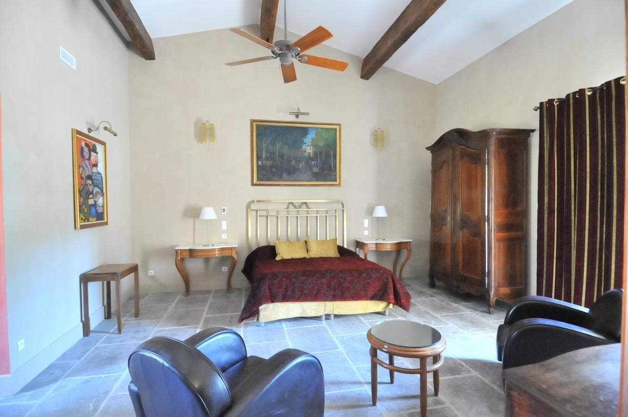 Domaine Du Grand Malherbes Aimargues Bagian luar foto